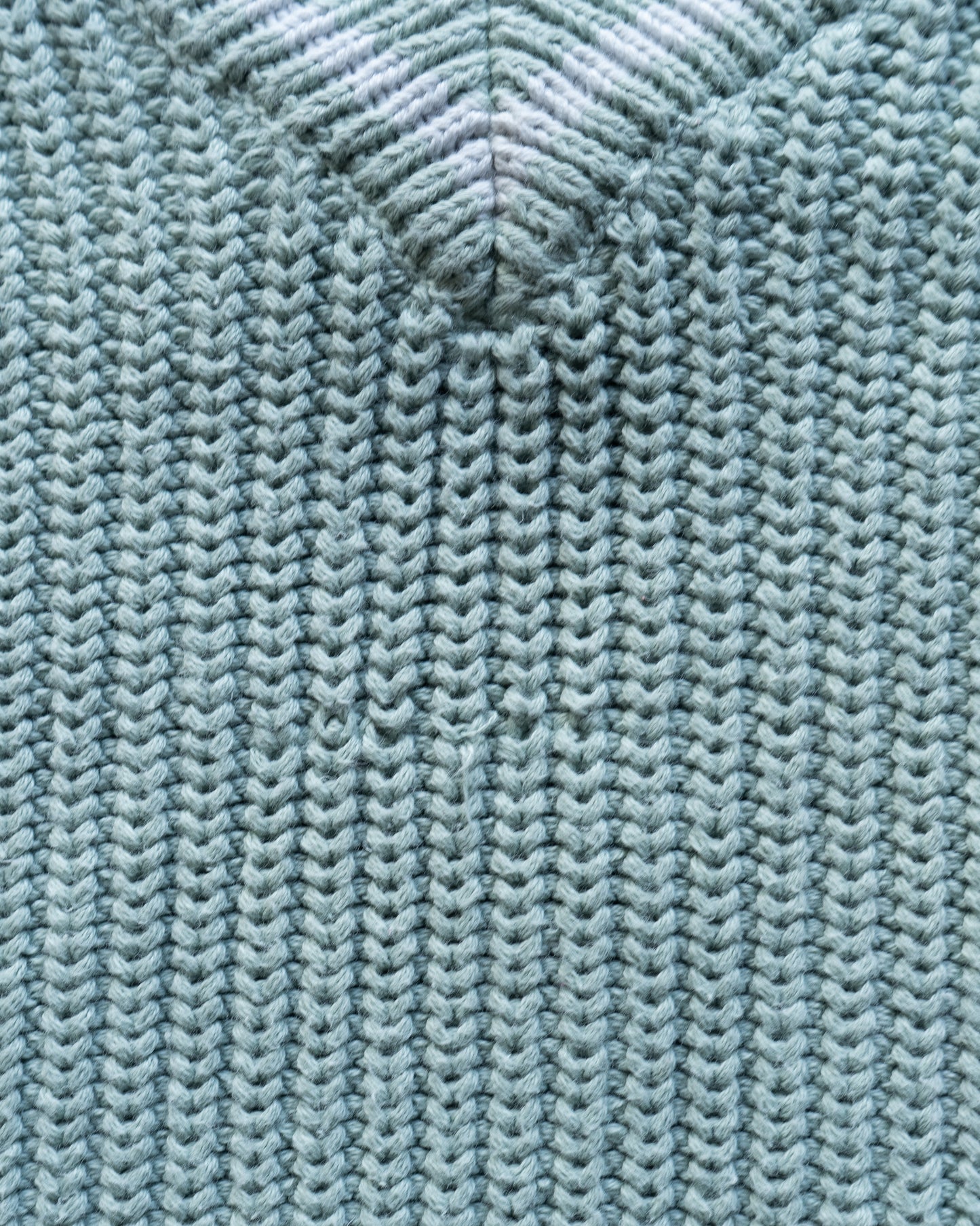 ( ladies ) Eddie Bauer cotton v-neck sweater