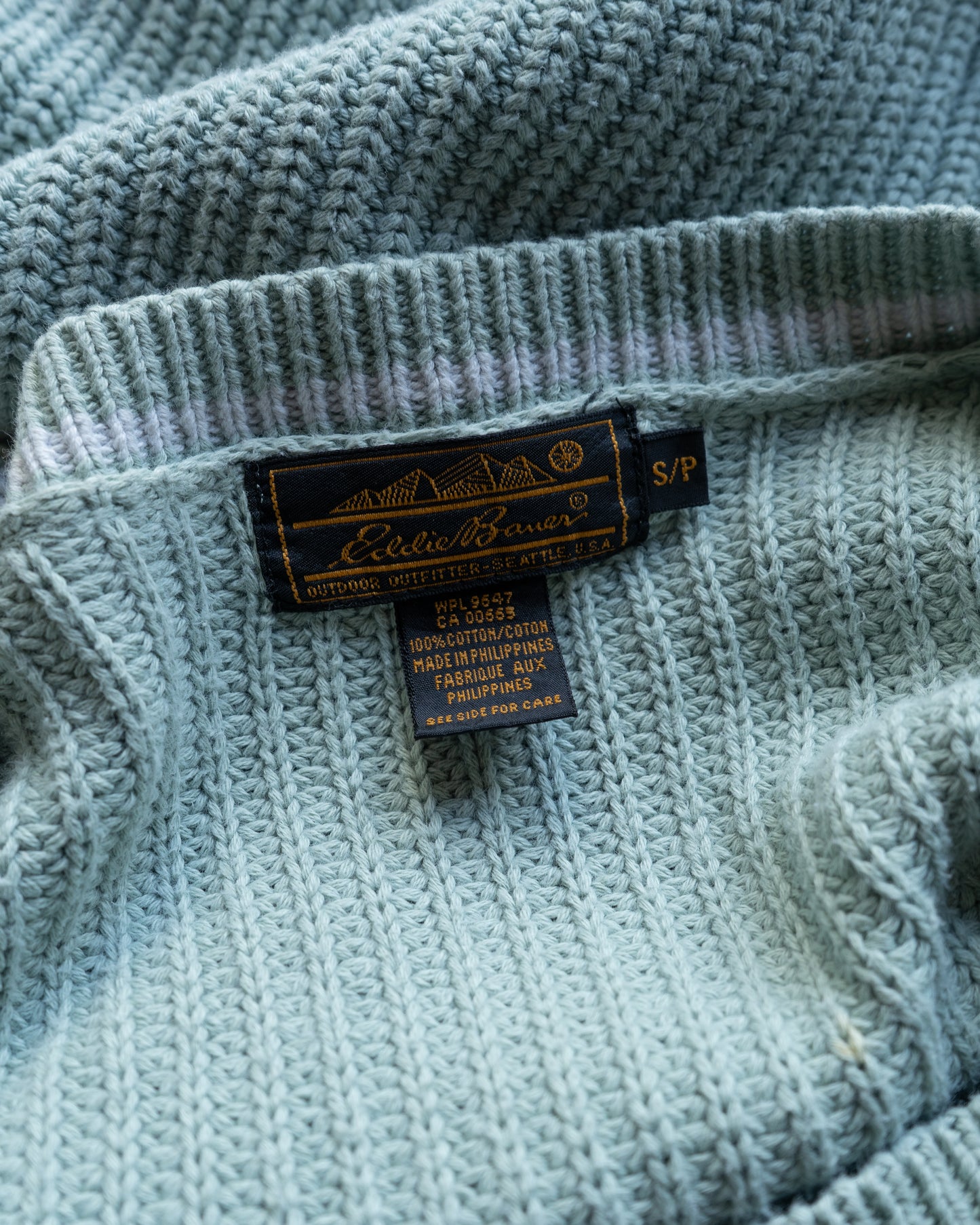 ( ladies ) Eddie Bauer cotton v-neck sweater