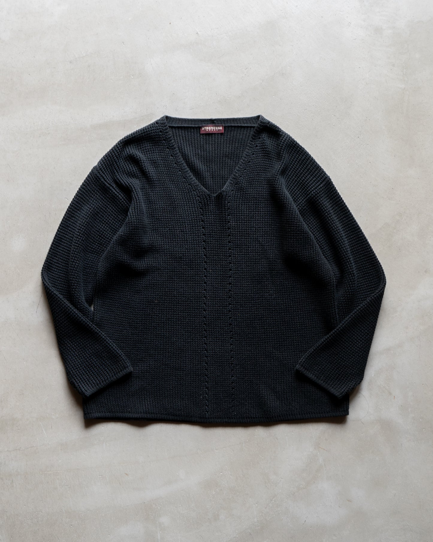 strenesse v neck knit pullover