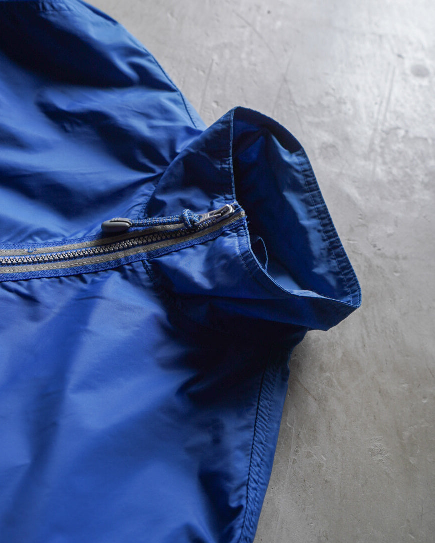 00s OLD GAP nylon zip-up jacket