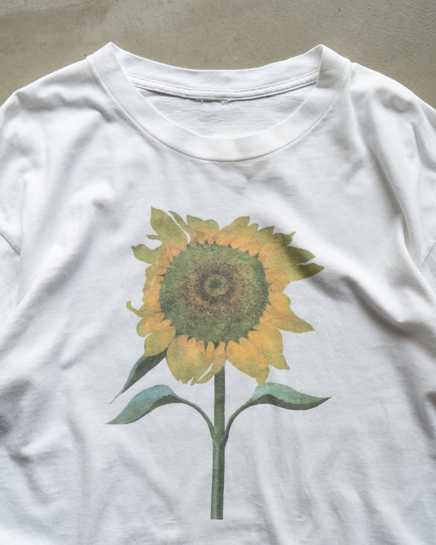 sunflower print design tee