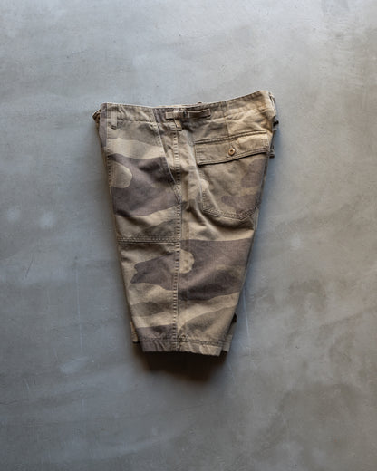 STUSSY  camo baker type shors