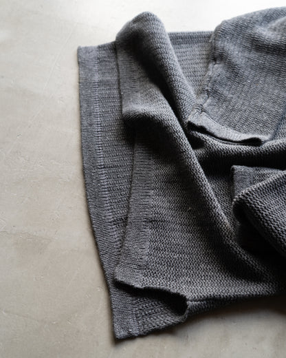 VIGORIA Henley Neck Knit Sweater