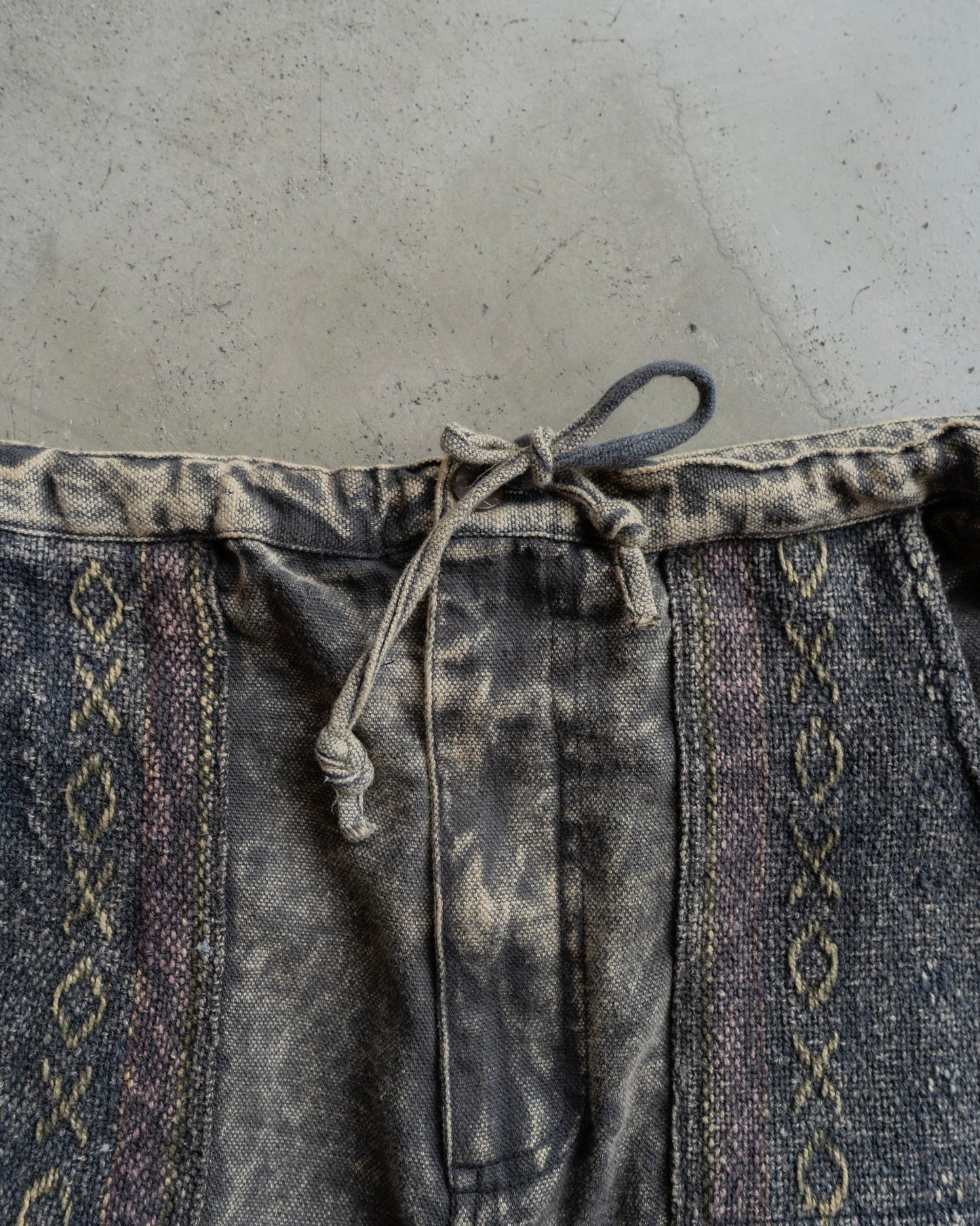90's design all pattern semi flare easy pants