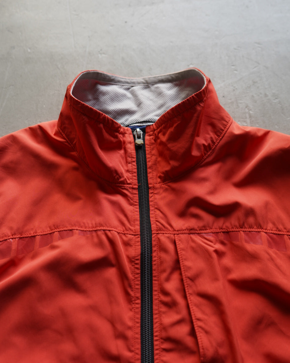 GAP nylon zip-up mesh lining vest