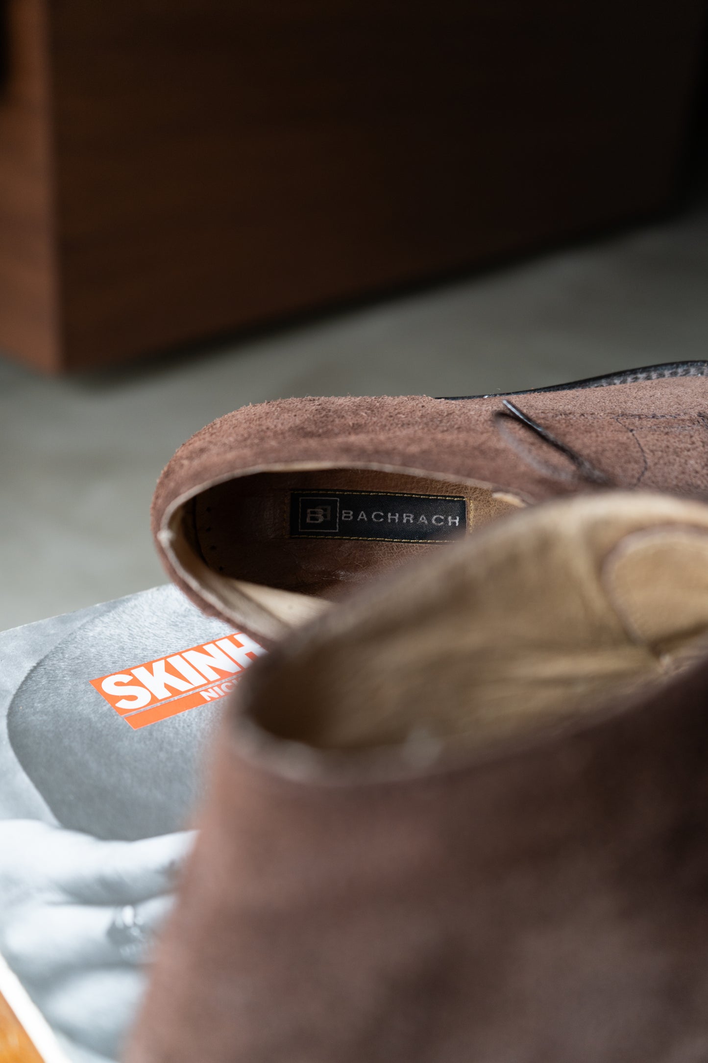 BACHRACH Suede leather u-tip Chukka  Shoes