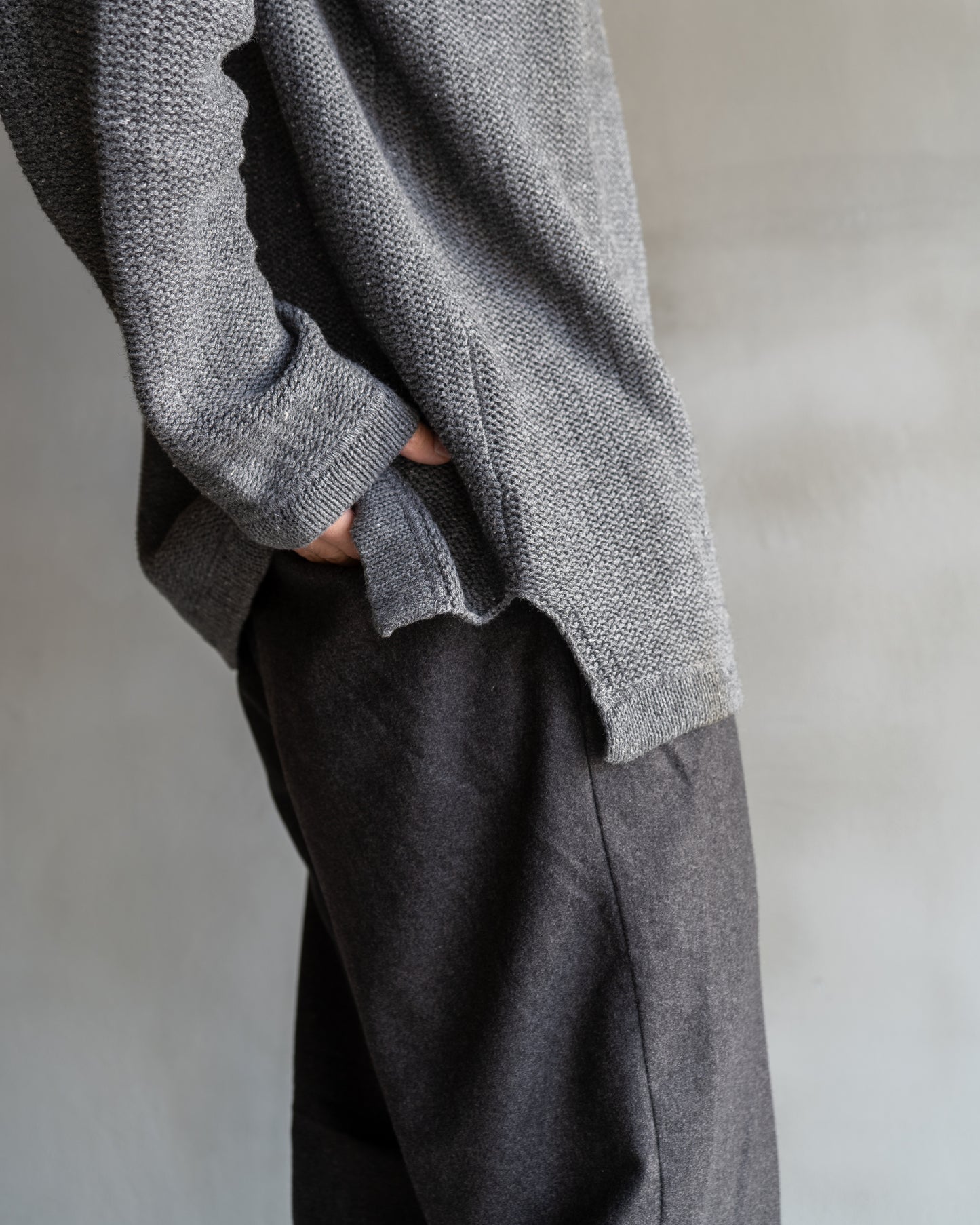 VIGORIA Henley Neck Knit Sweater