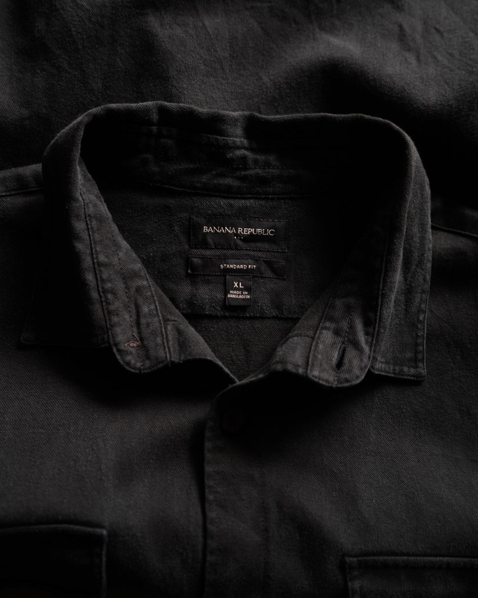 Banana Republic  2 pocket design shirt