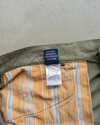 Arc'teryx Logo Design Rampart Shorts